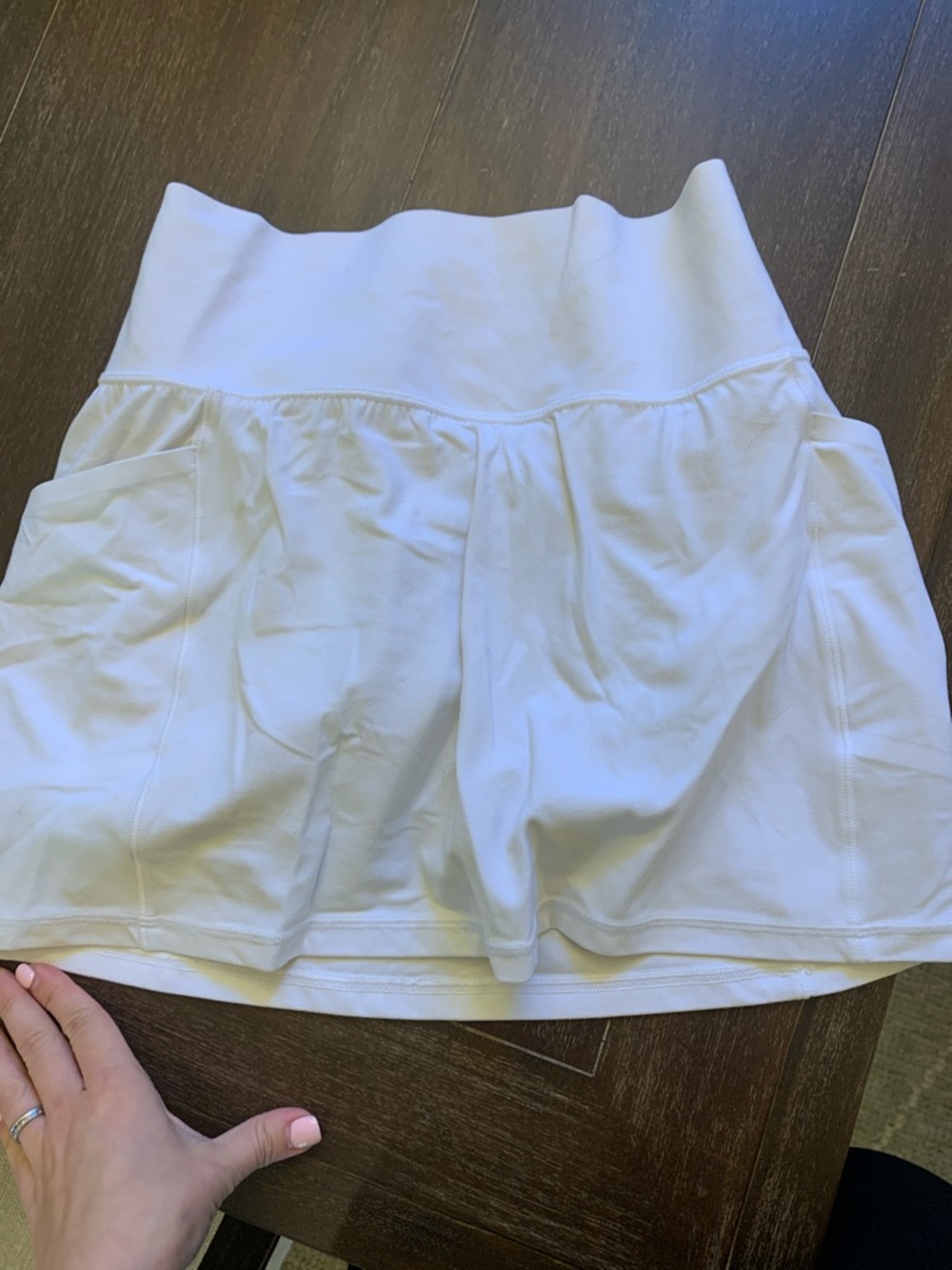 Athleta white Salutation Skirt 14.5 in